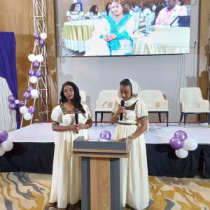 facilitating the empowering women in pharmacy award and recognition (2)